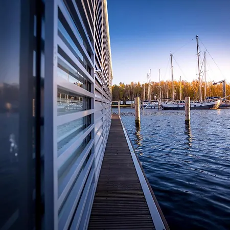 Hausboot In