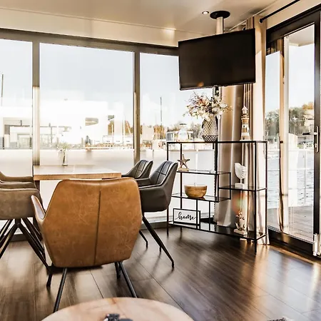 보트호텔 Floating Comfort In