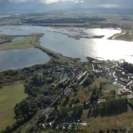 Floating Comfort In 페네뮌데